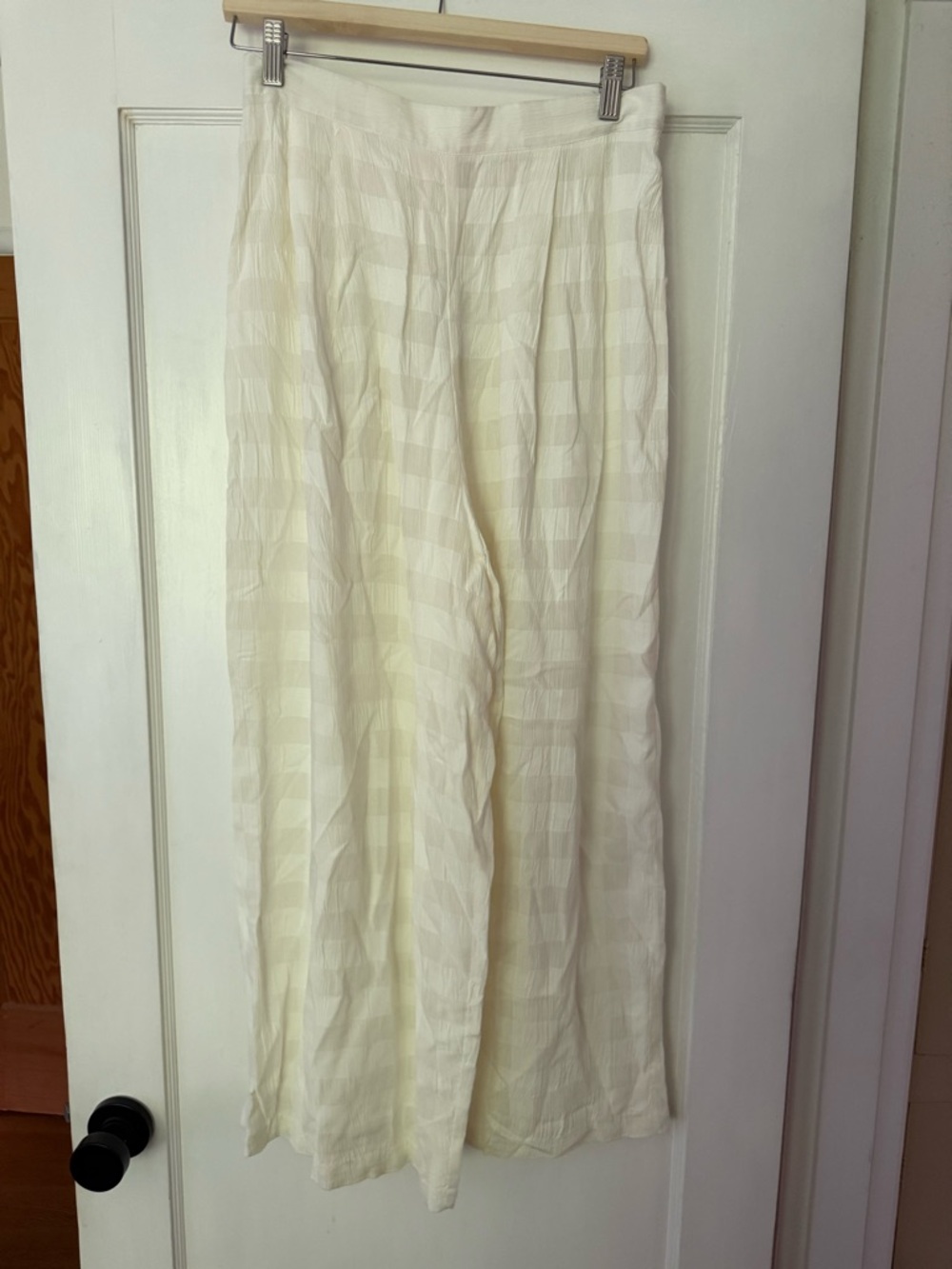 Leica Cream Wide-Leg Textured Pants